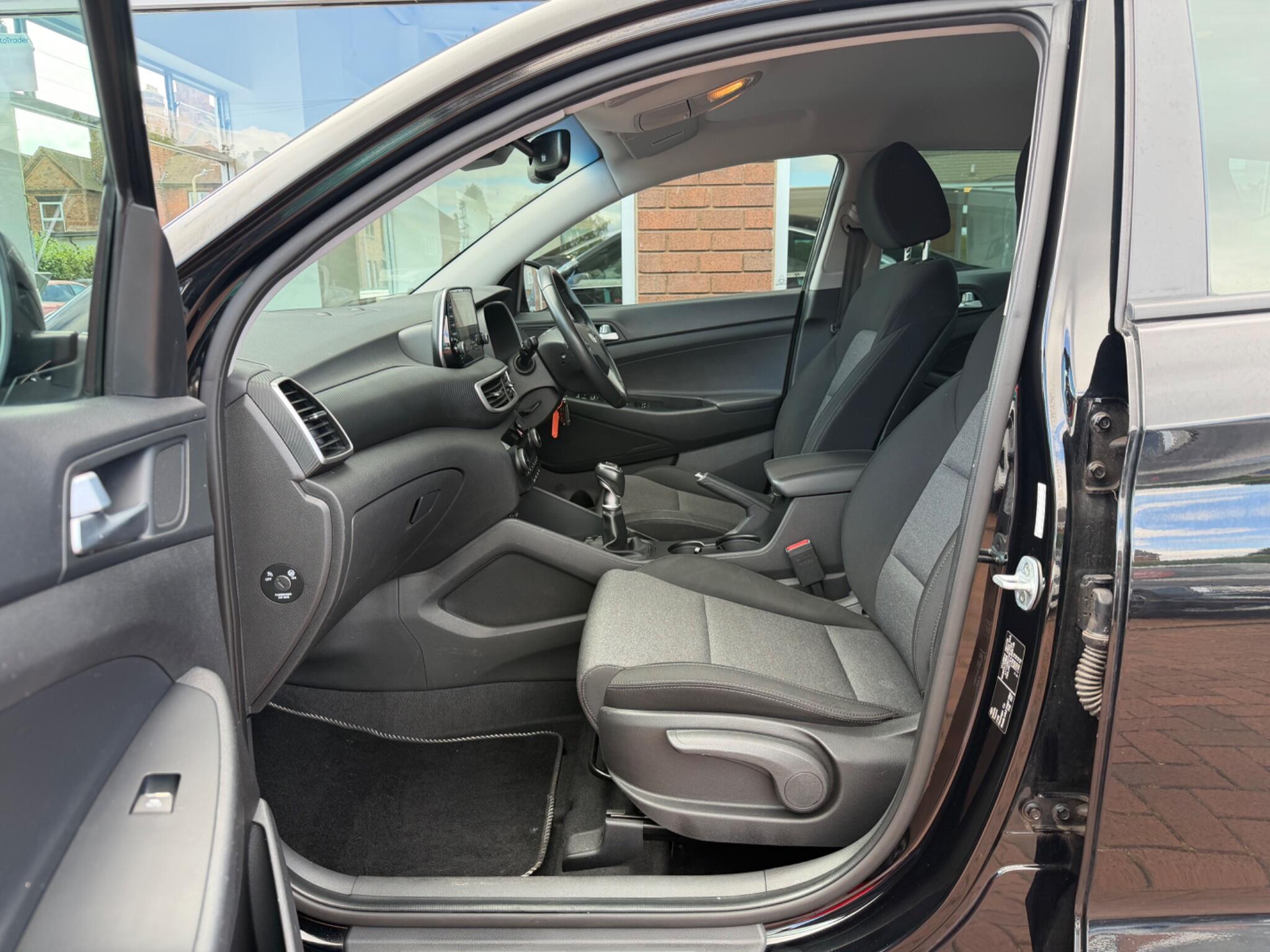 Hyundai Tucson view 2