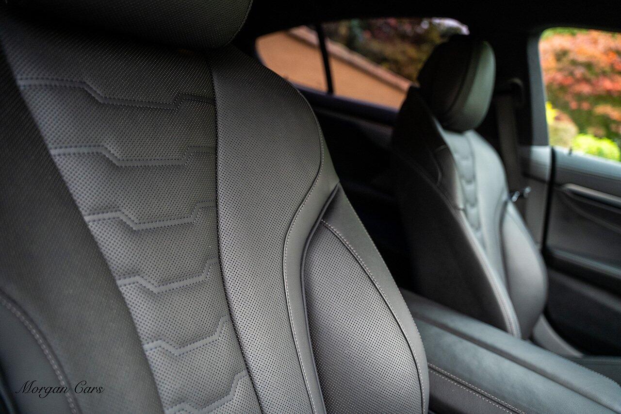 BMW 8 Series view 40