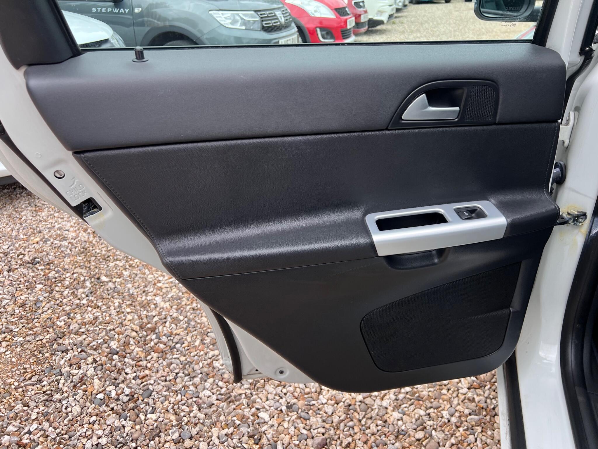 Volvo S40 view 57
