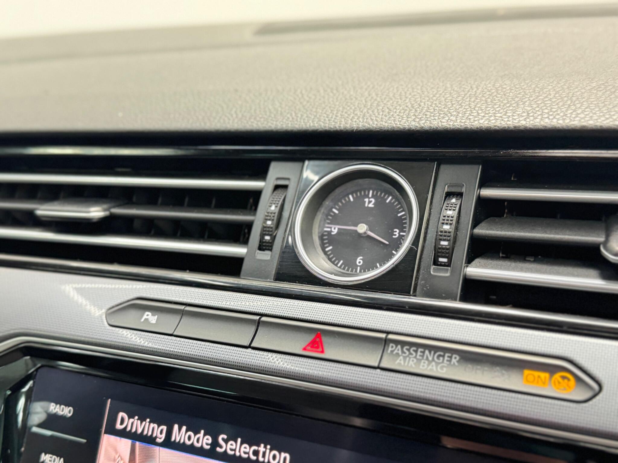 Volkswagen Passat view 53