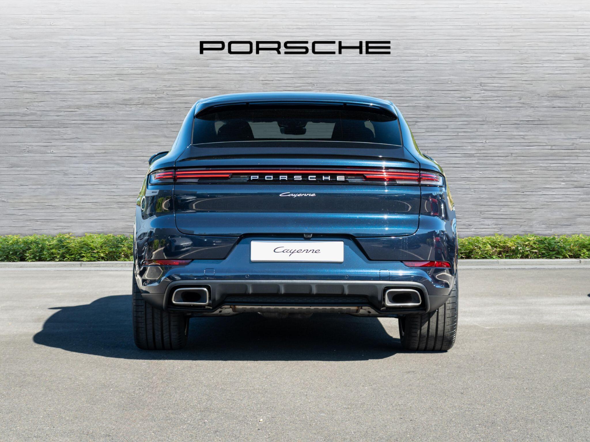Porsche Cayenne view 6