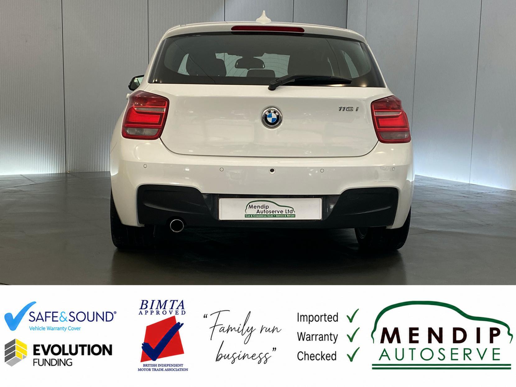 BMW 1 Series view 14