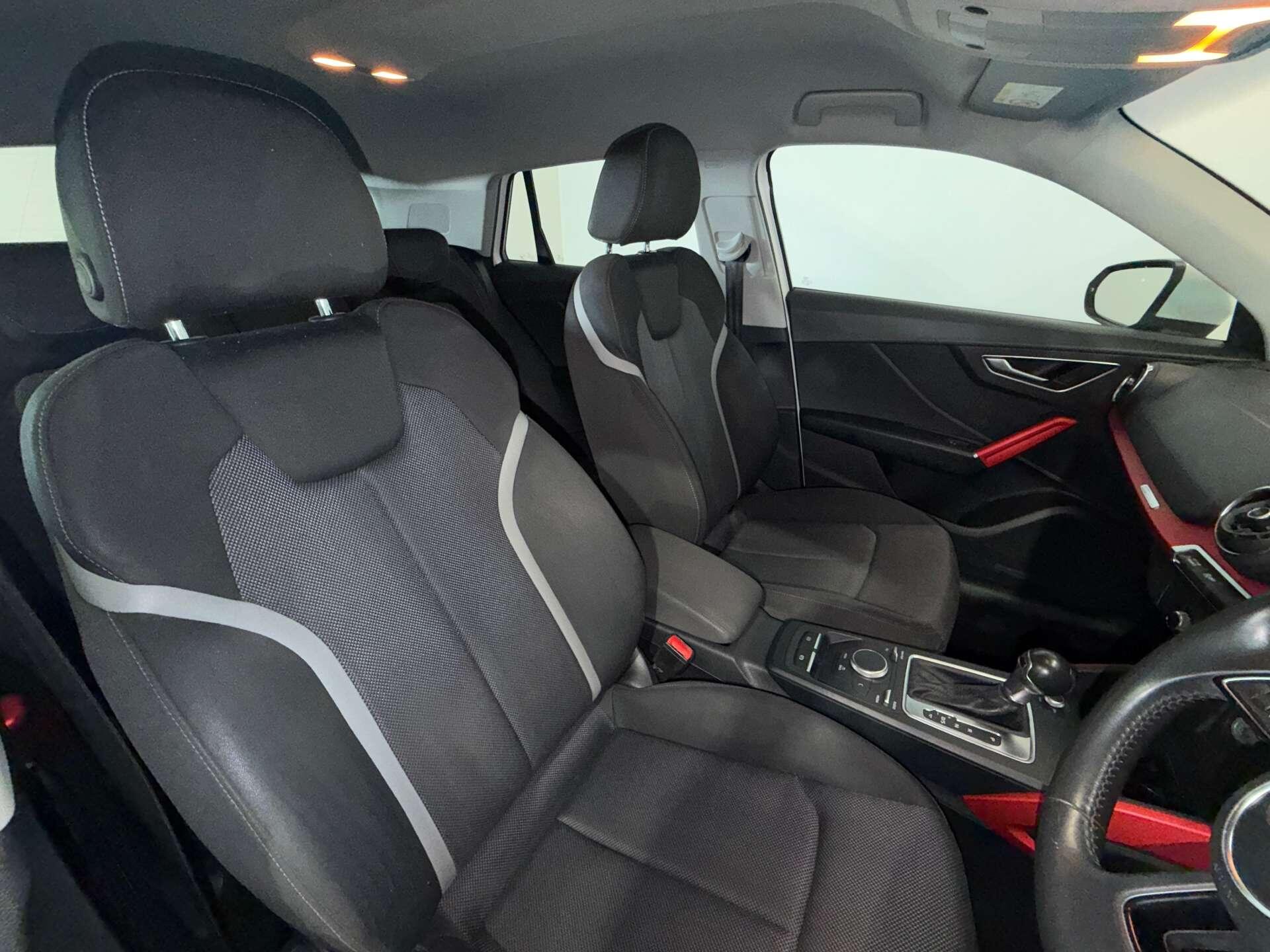 Audi Q2 view 16