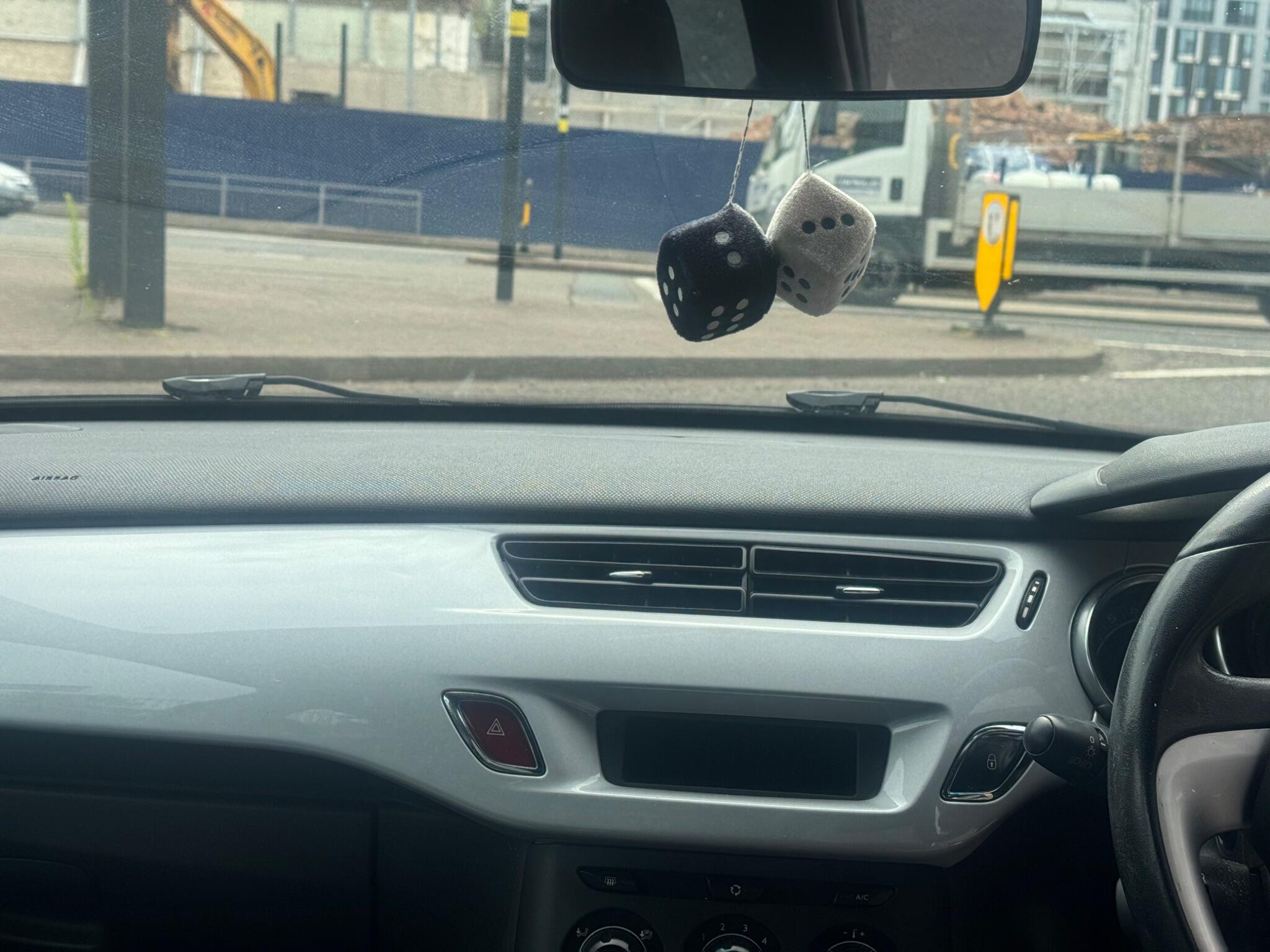 Citroen DS3 view 48