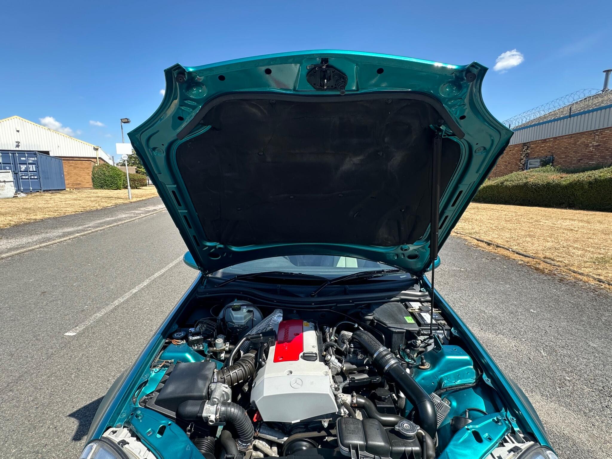 Mercedes-Benz SLK view 40