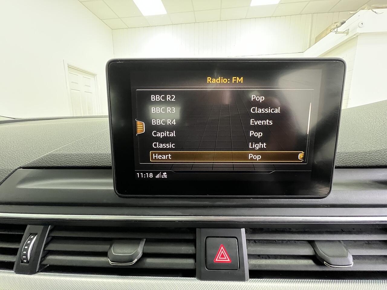 Audi A4 view 11