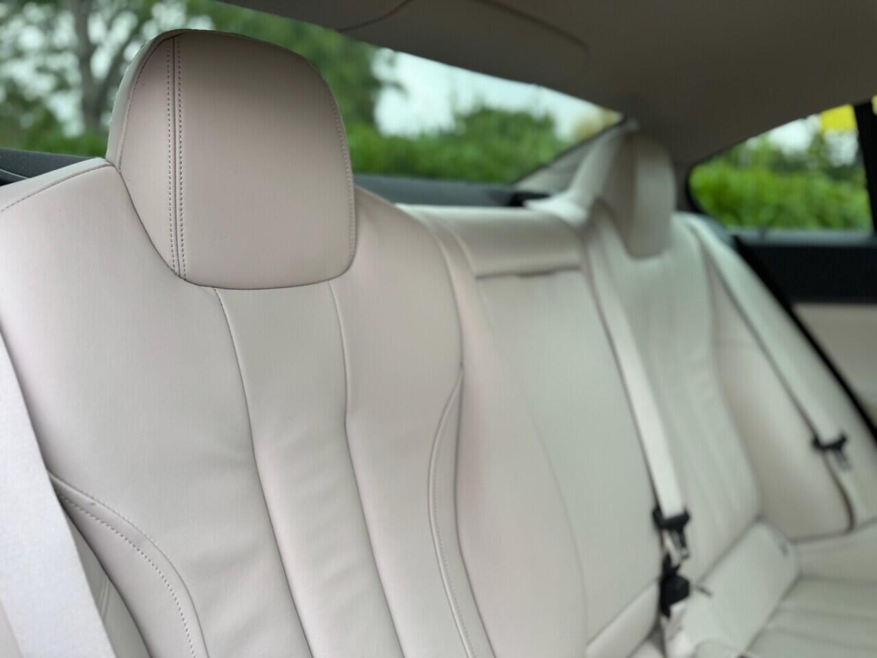BMW 6 Series view 31