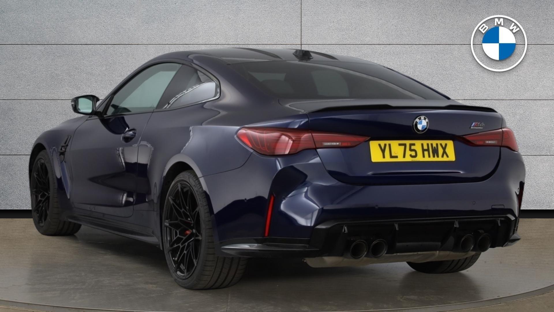 BMW M4 view 2