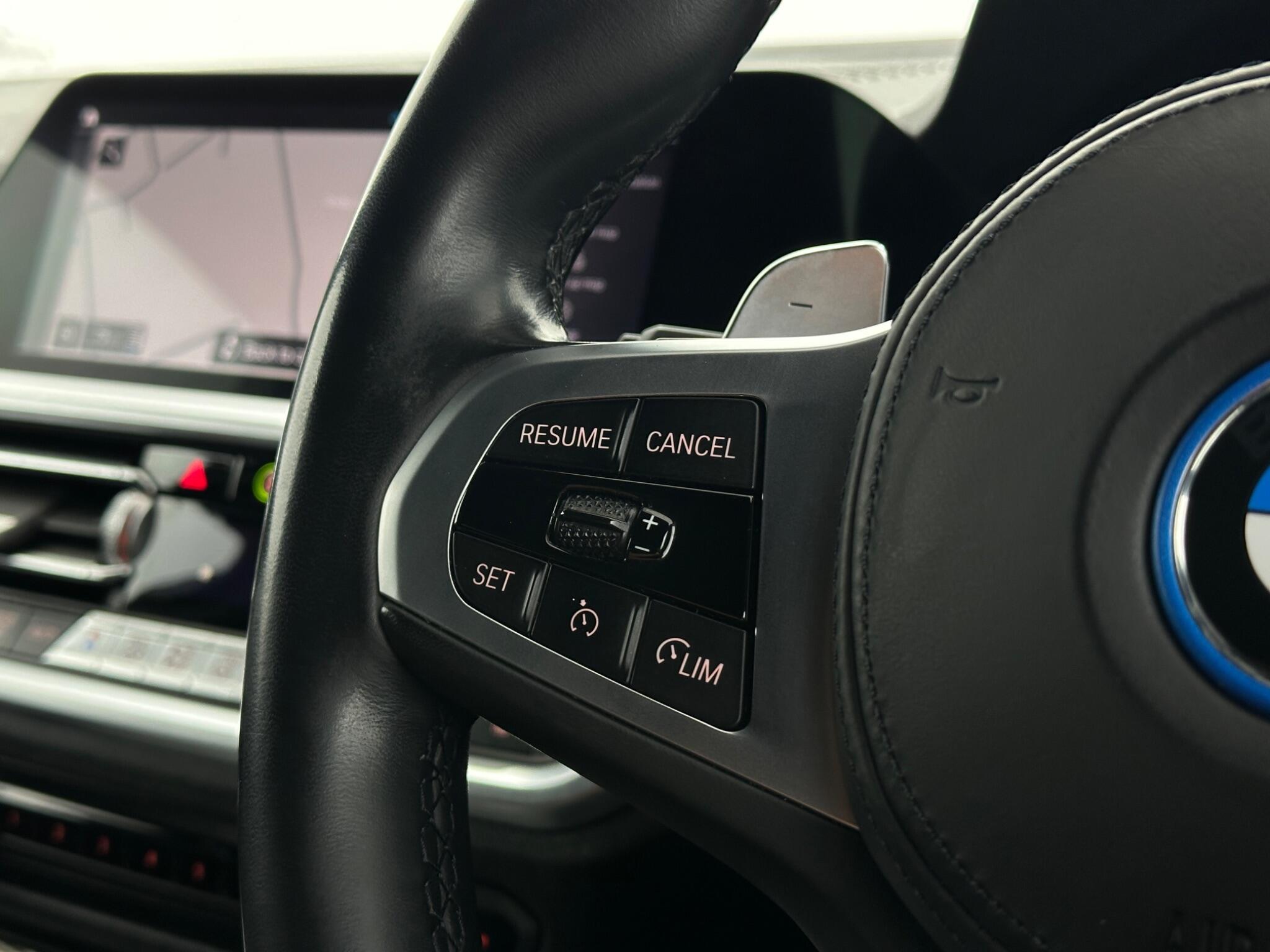 BMW 3 Series view 15