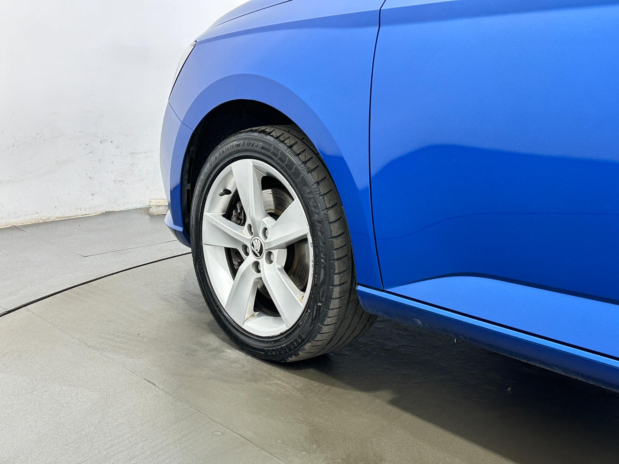 Skoda Fabia view 50