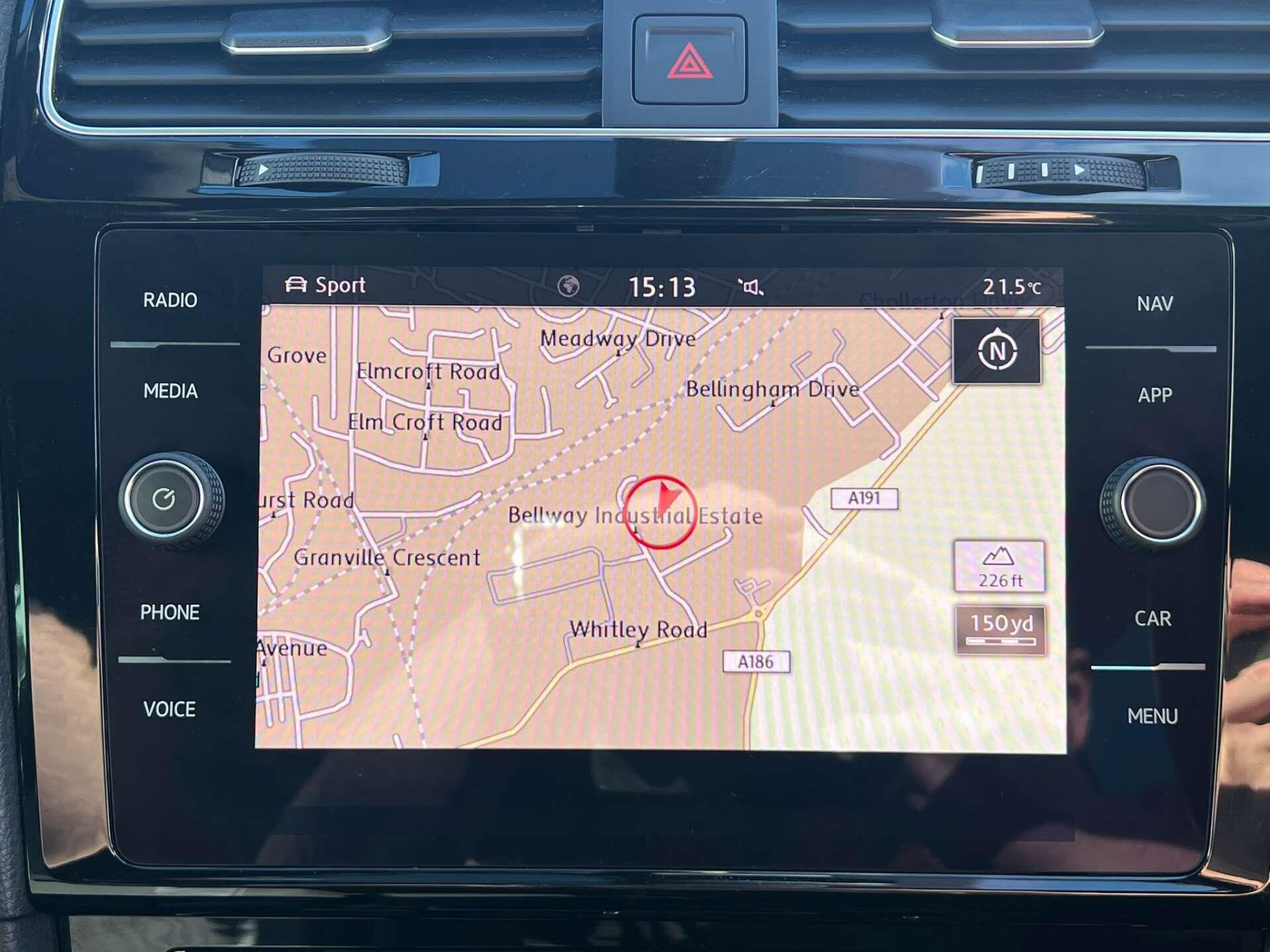 Volkswagen Golf view 11