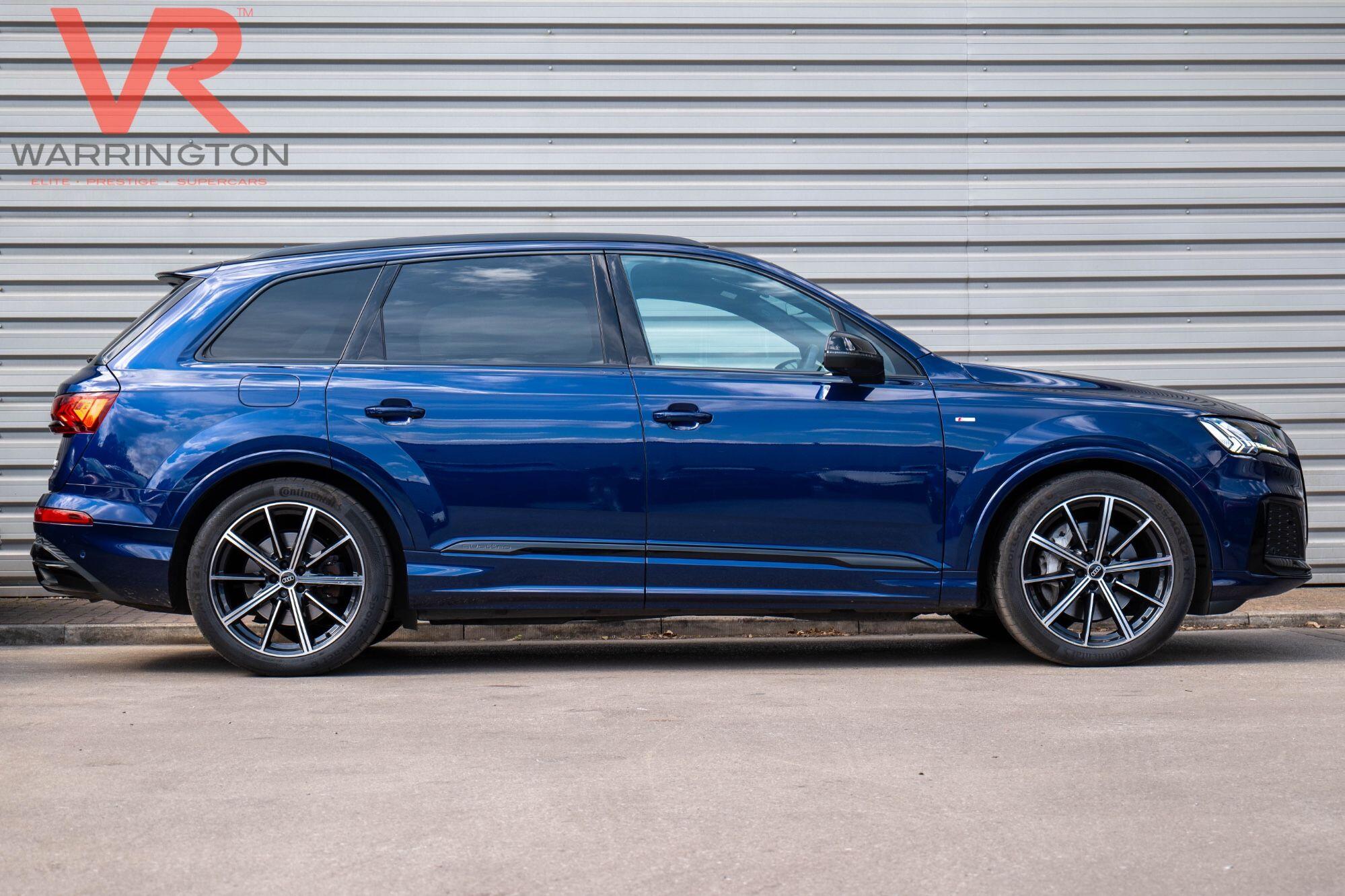 Audi Q7 view 23