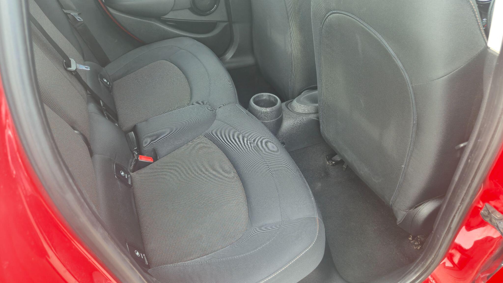 Mini Hatch view 16