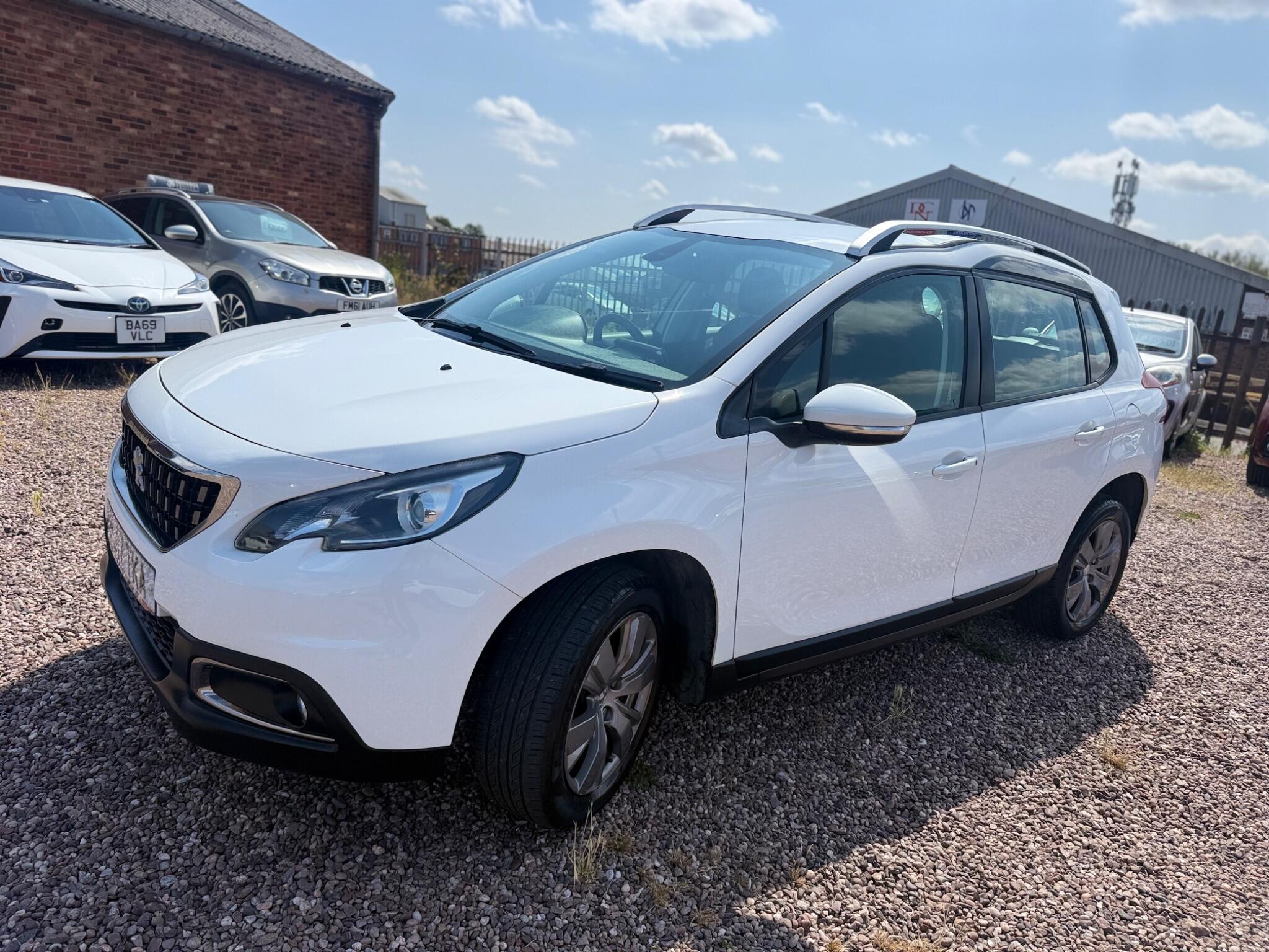 Peugeot 2008 view 17