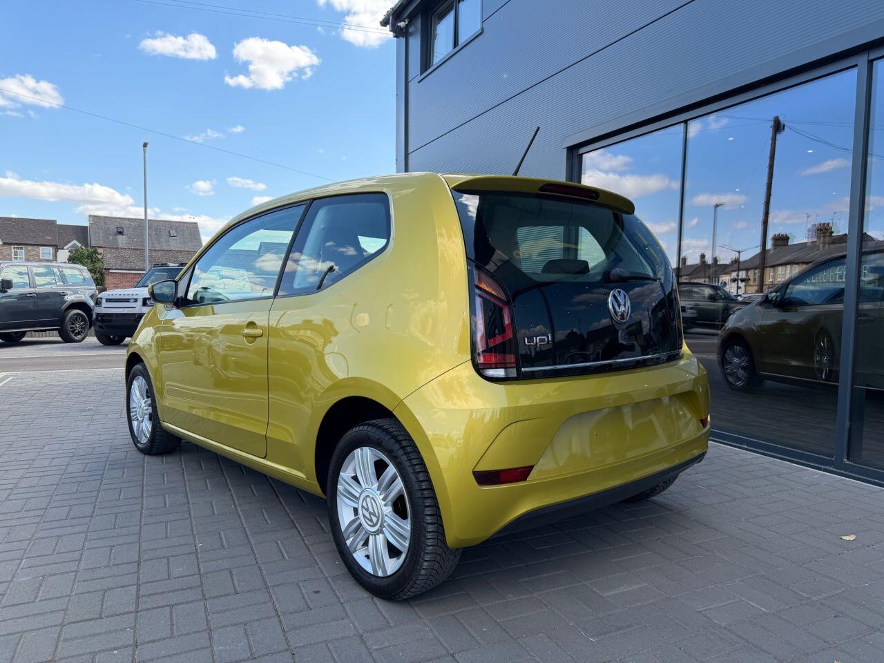 Volkswagen Up! view 6