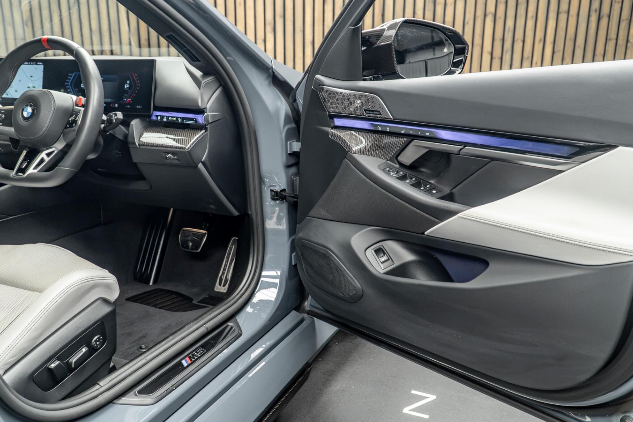 BMW M5 view 30