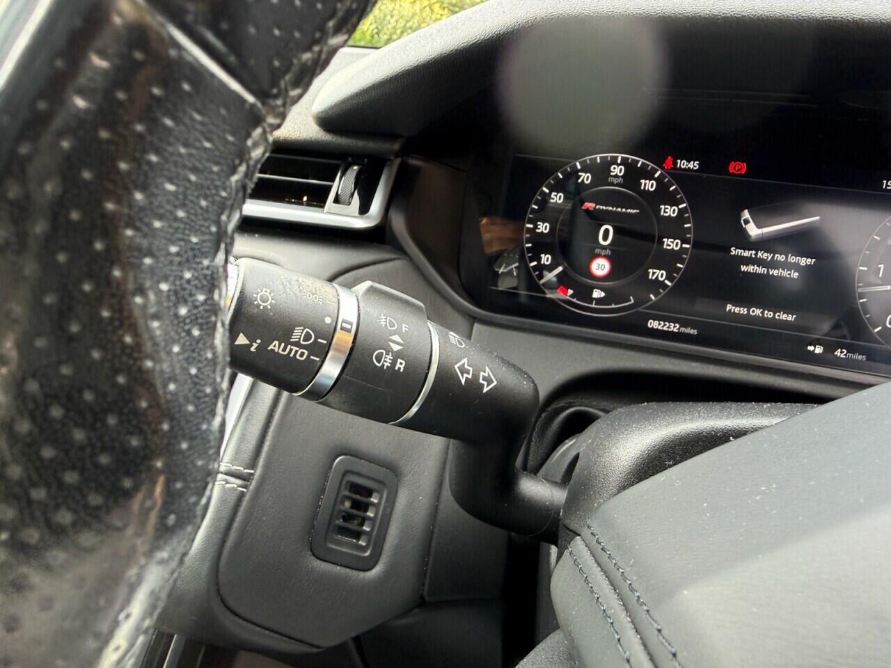 Land Rover Range Rover Velar view 23