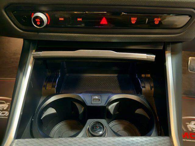 BMW 3 Series view 22