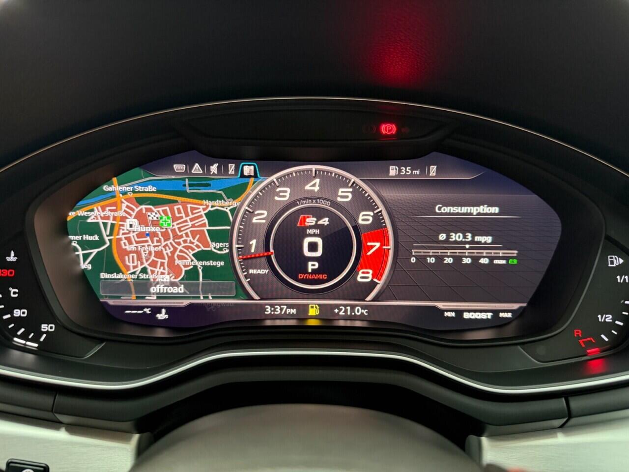 Audi S4 view 25