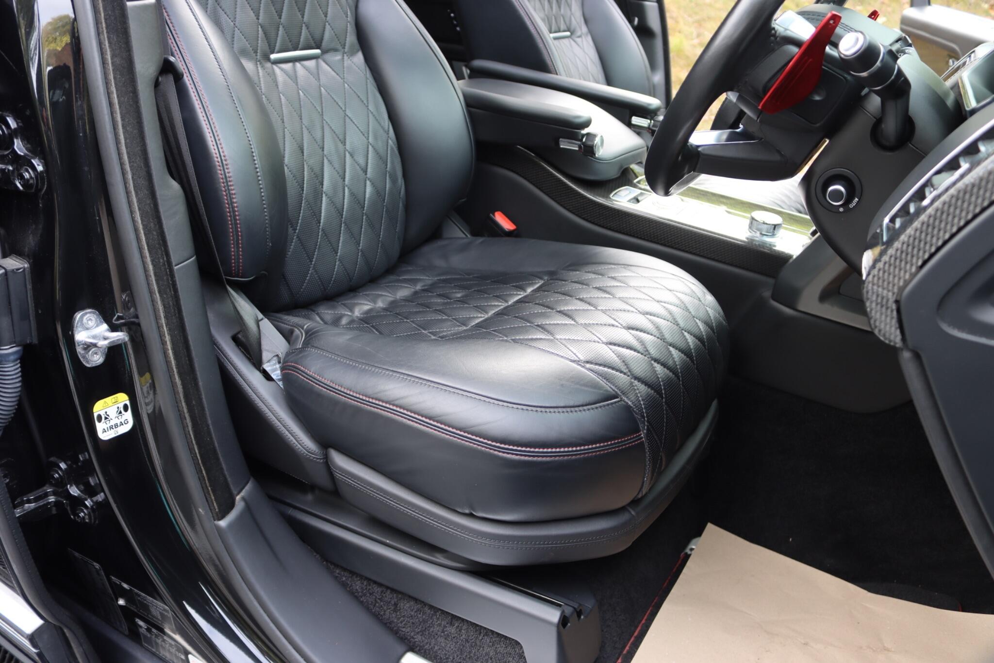 Land Rover Range Rover view 53