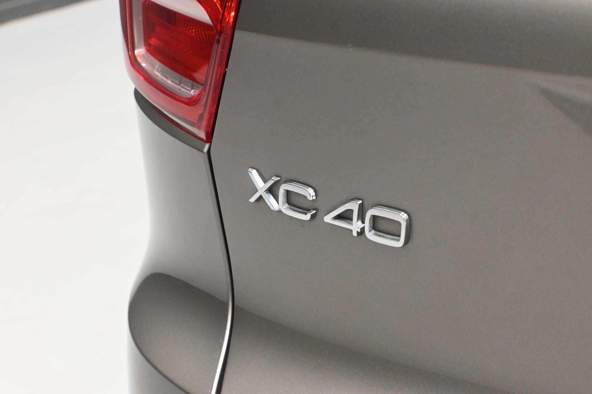 Volvo XC40 view 46
