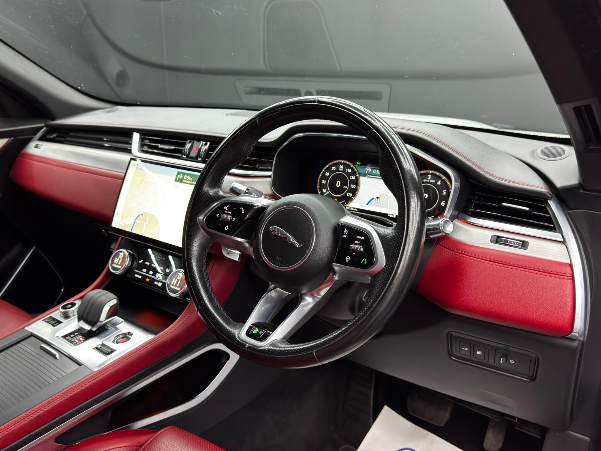 Jaguar F-Pace view 9