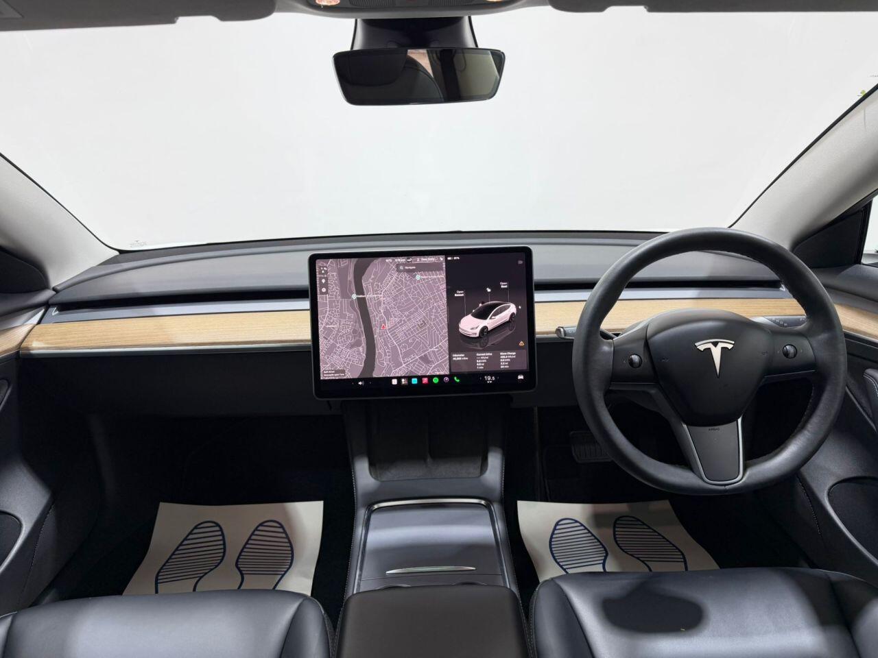 Tesla Model 3 view 4