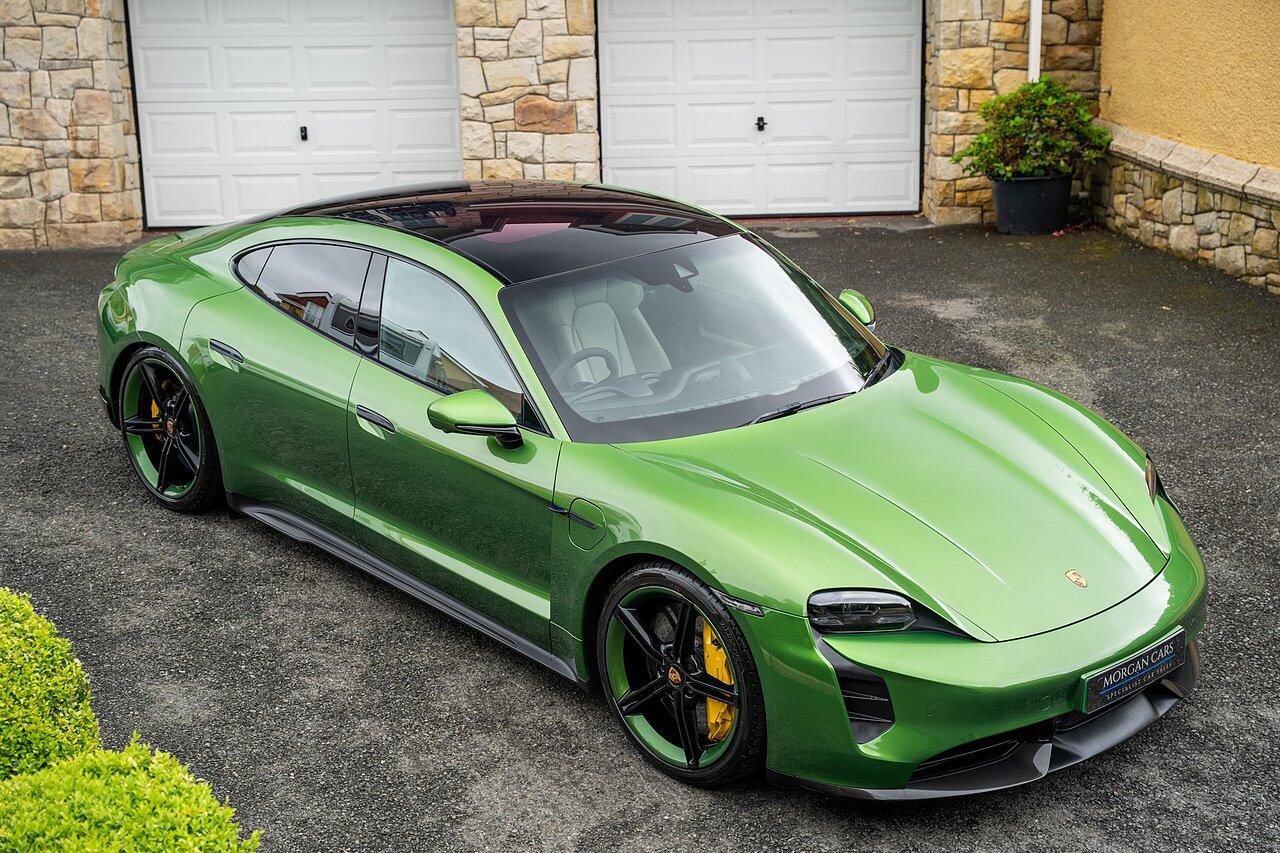 Porsche Taycan view 104