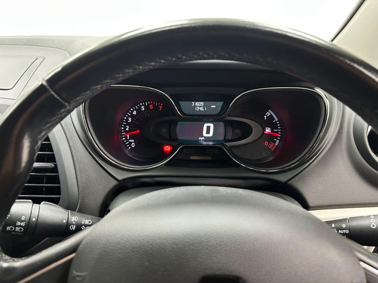 Renault Captur view 18