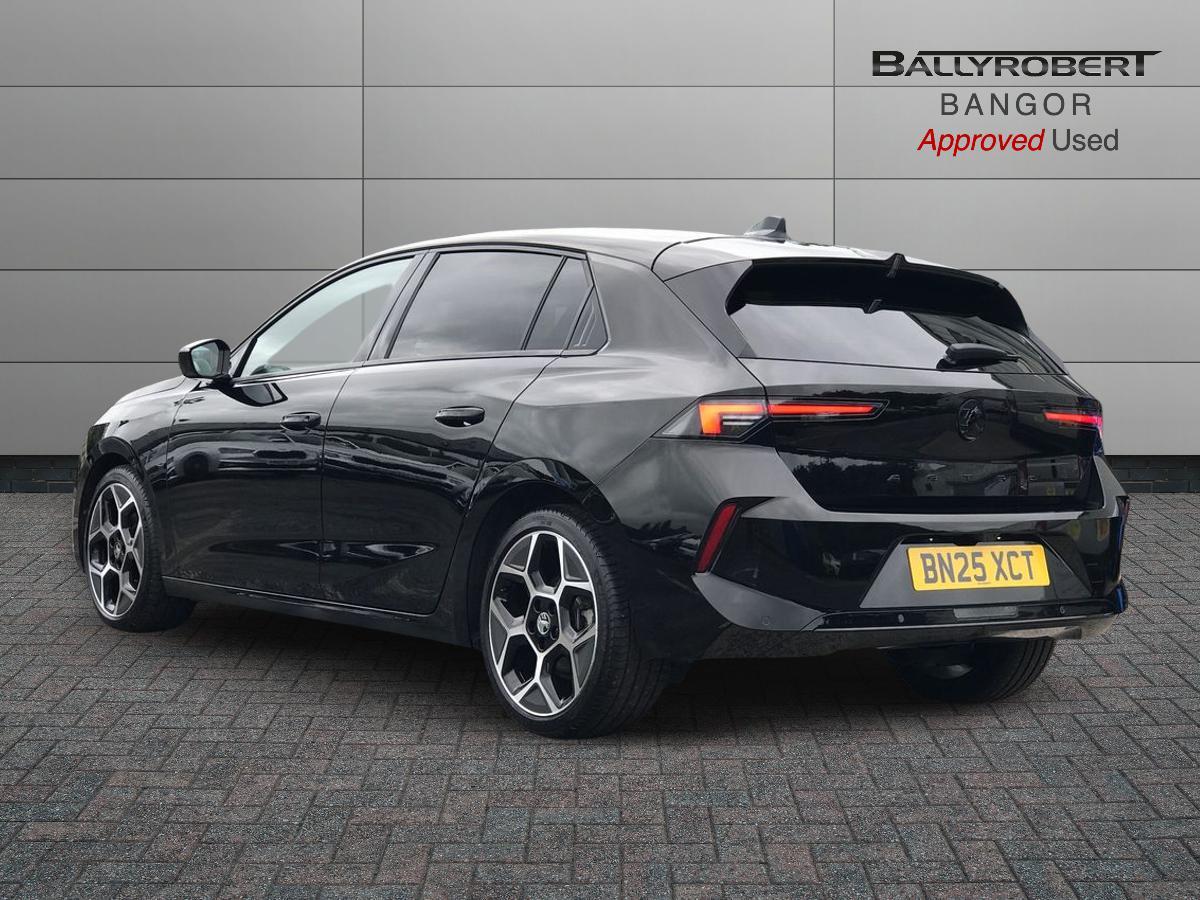Vauxhall Astra view 2