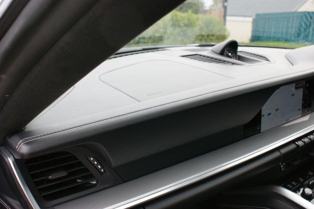 Porsche 911 view 47