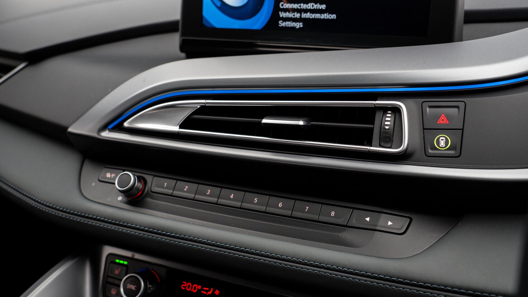 BMW I8 view 39