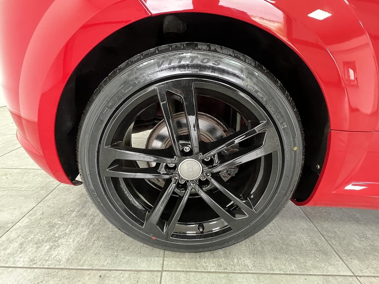 Audi TT view 17