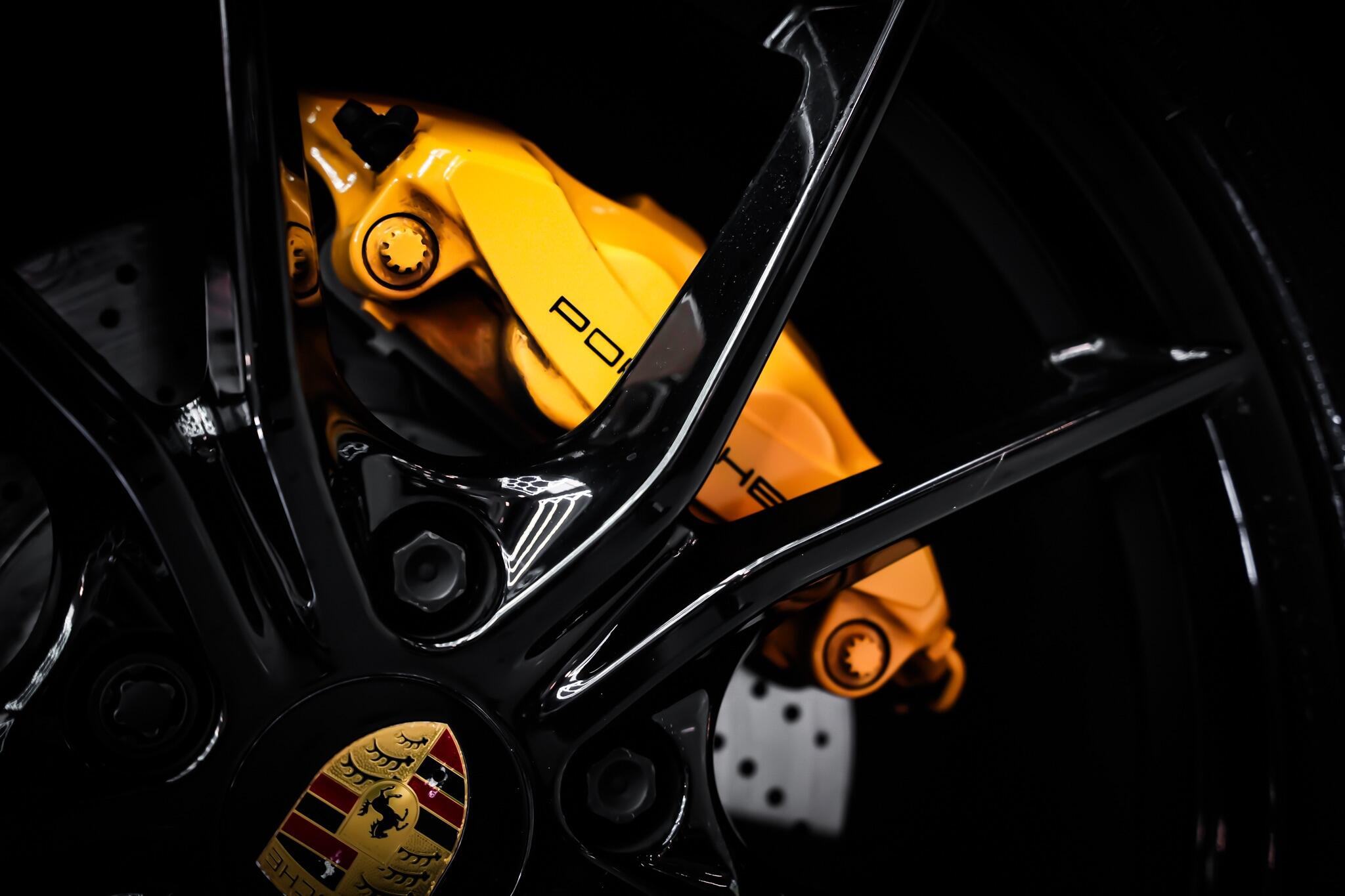 Porsche Cayman view 42