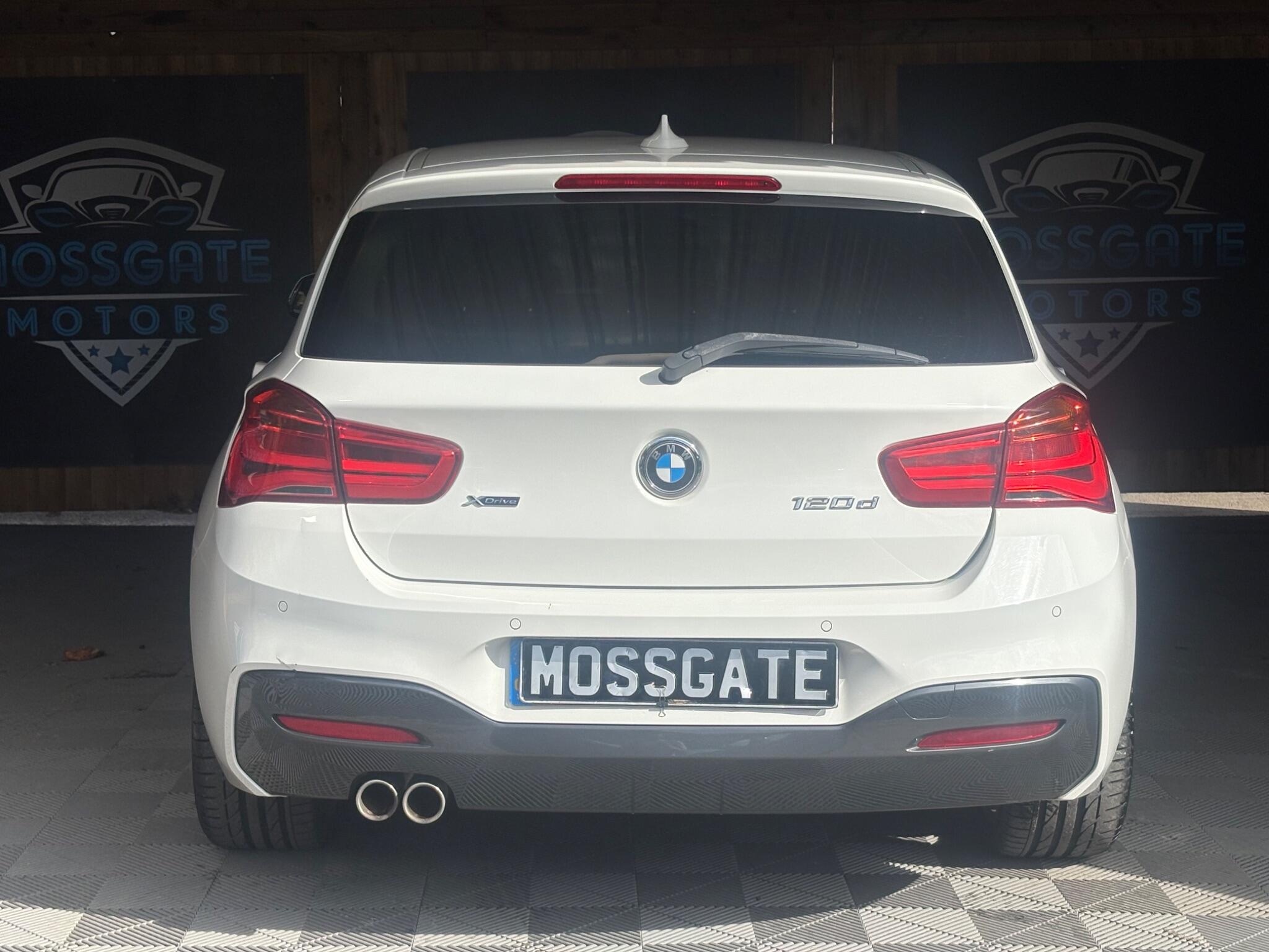 BMW 1 Series view 9