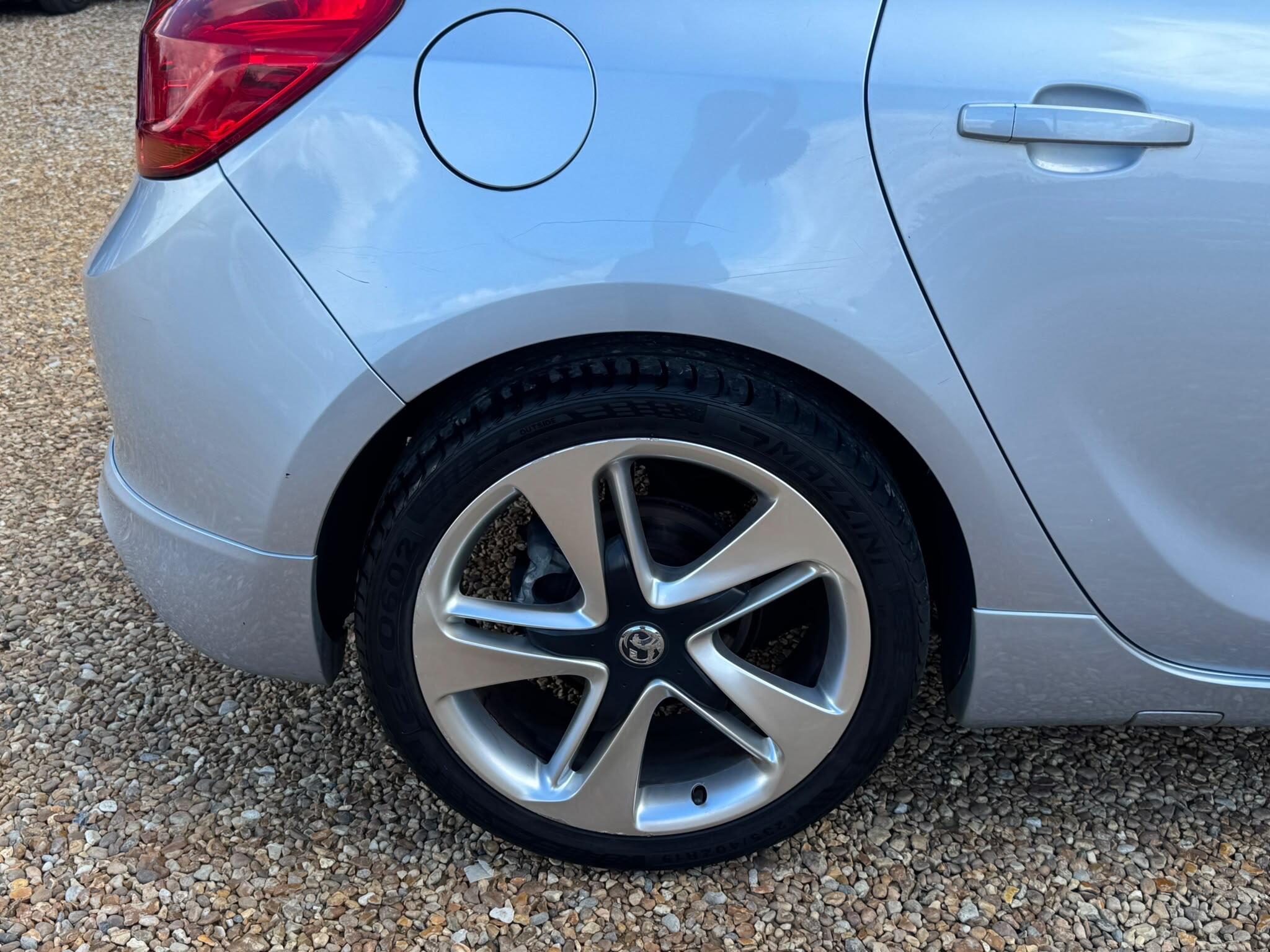 Vauxhall Astra view 15