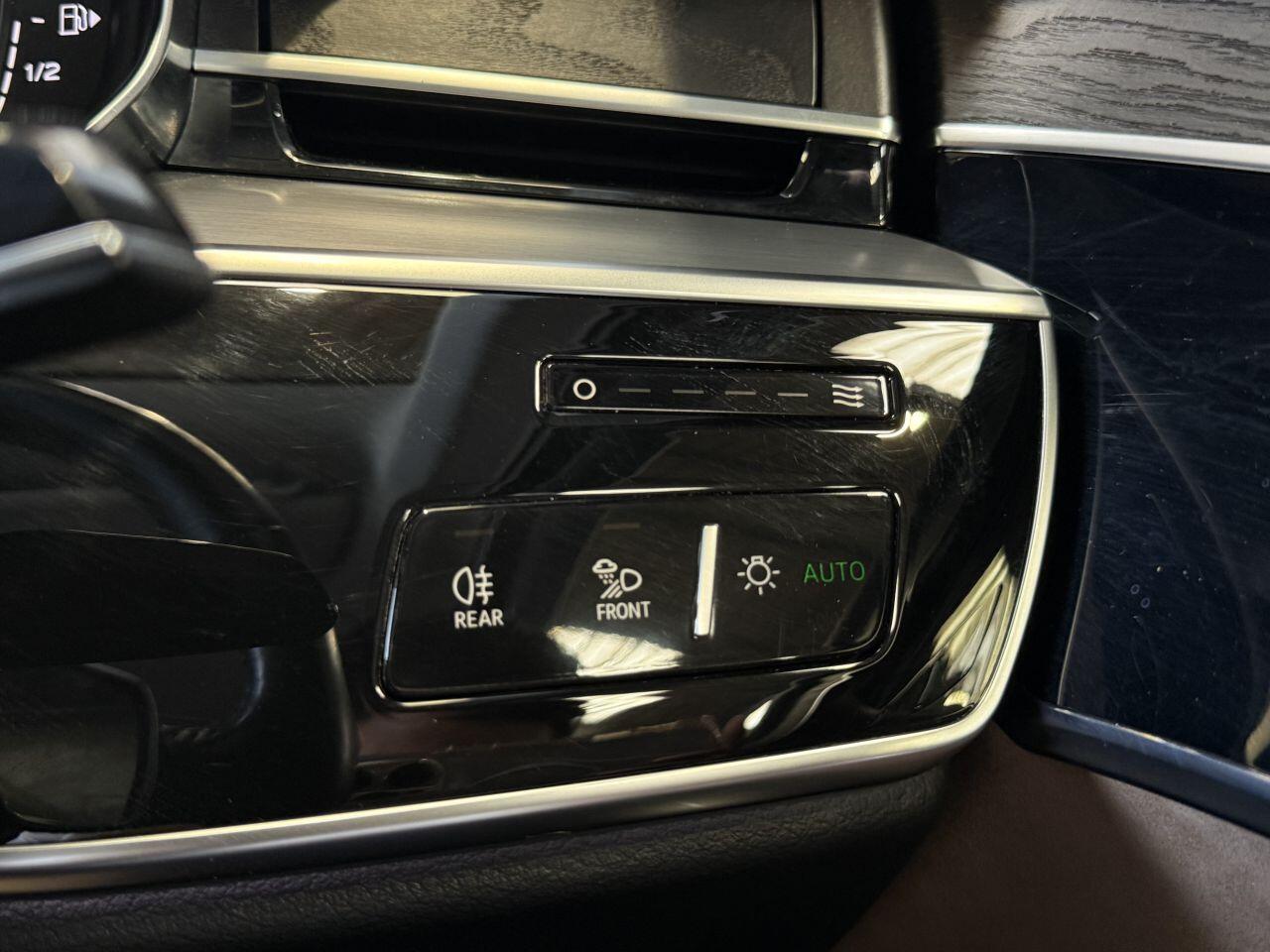 Audi A8 view 45