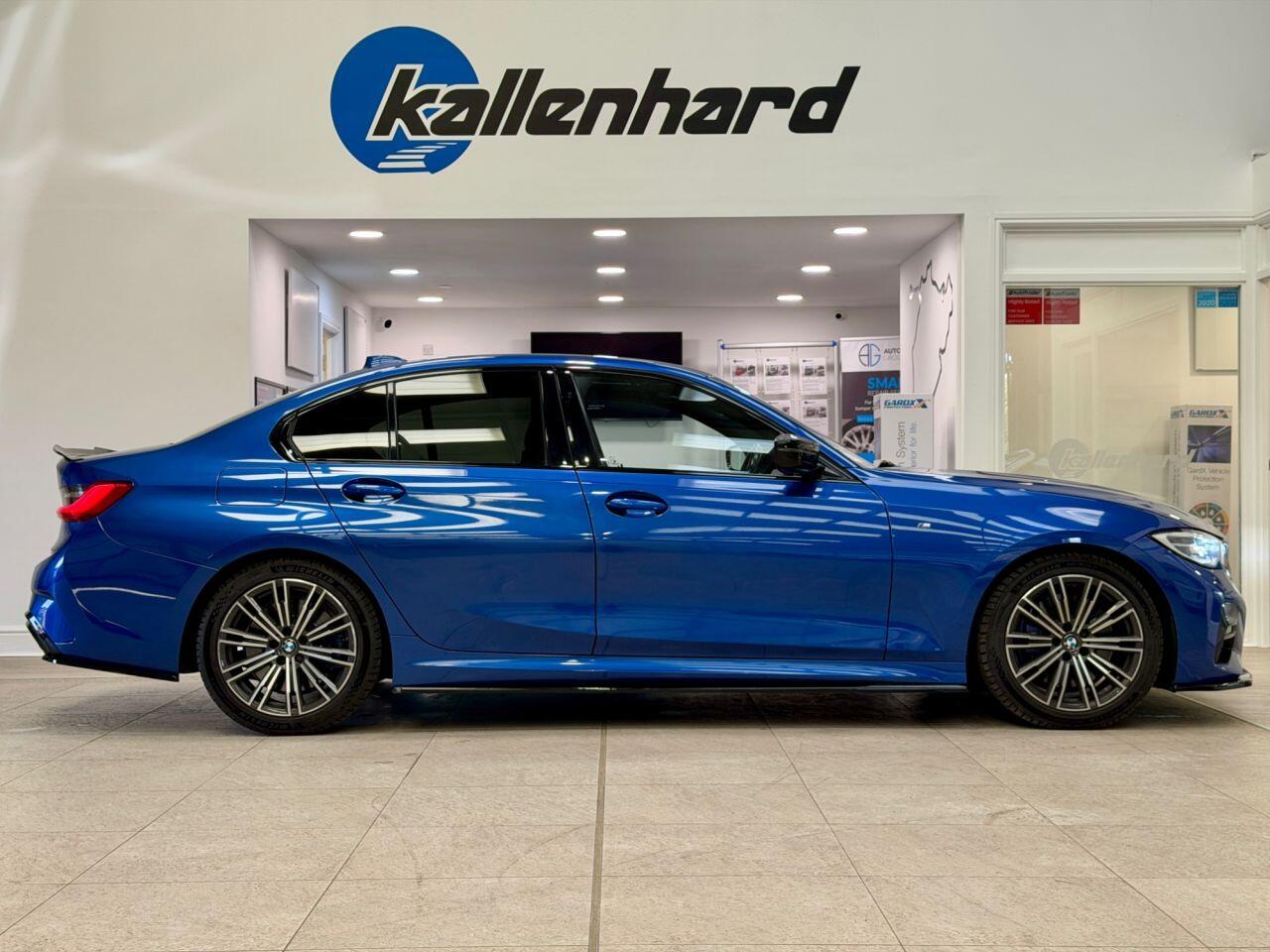BMW 3 Series view 10