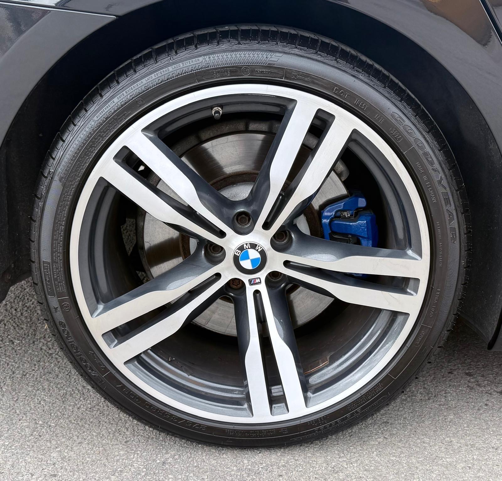 BMW 7 Series view 98