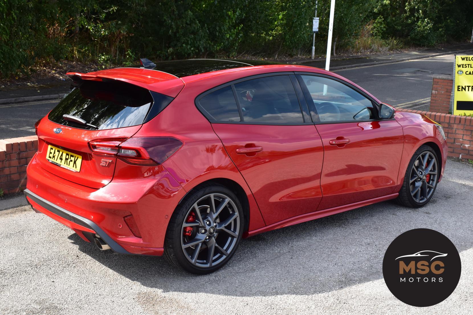 Ford Focus view 19