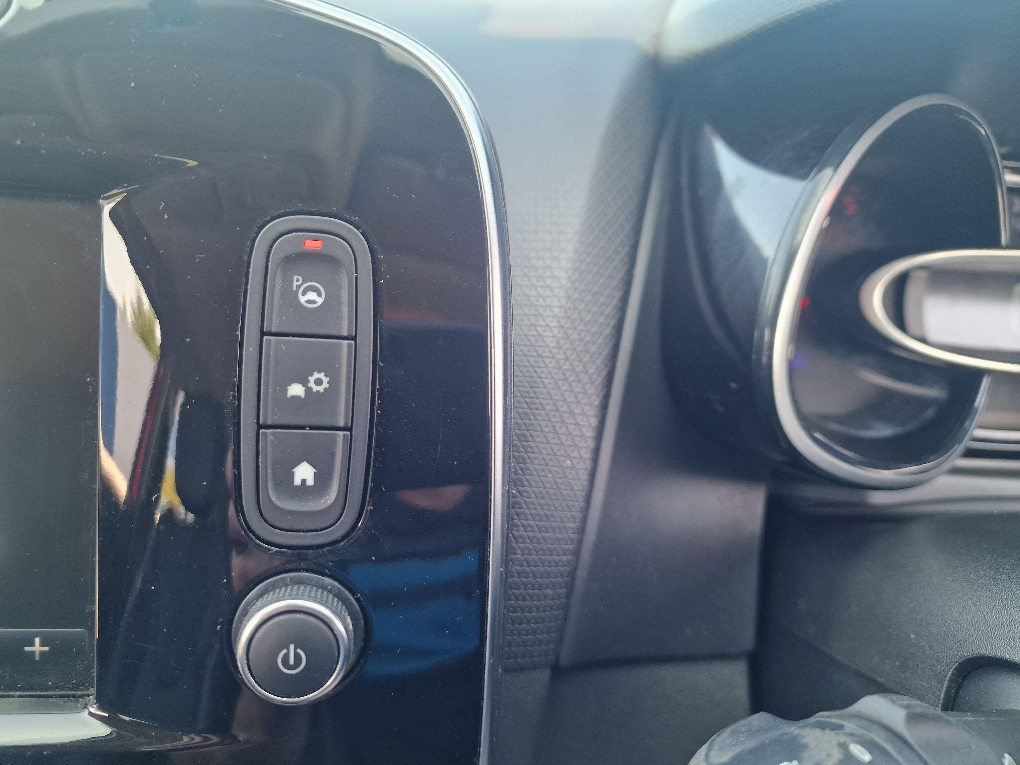 Renault Clio view 42
