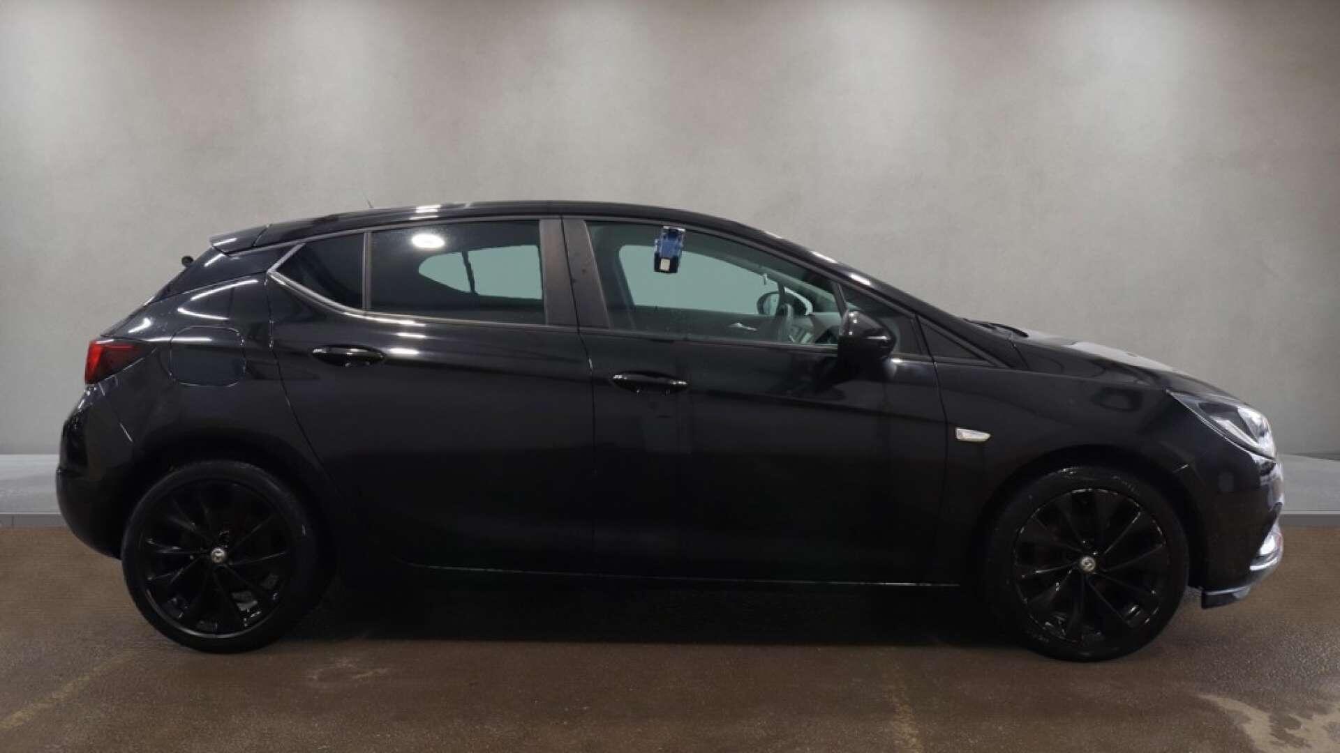 Vauxhall Astra view 10