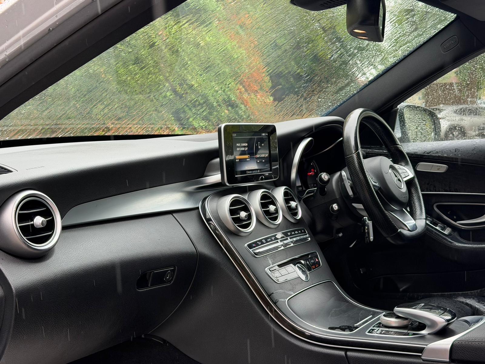 Mercedes-Benz C-Class view 10