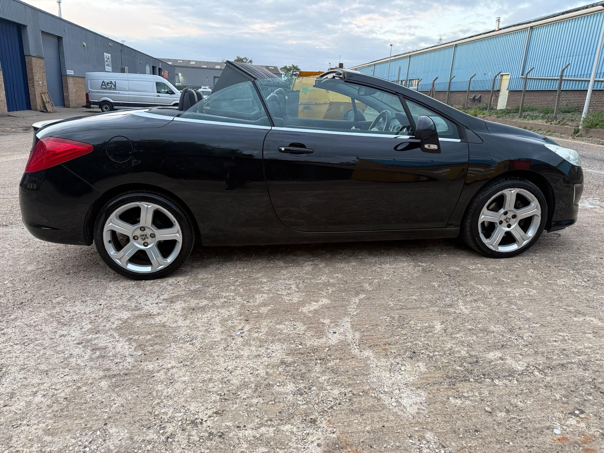 Peugeot 308 view 6