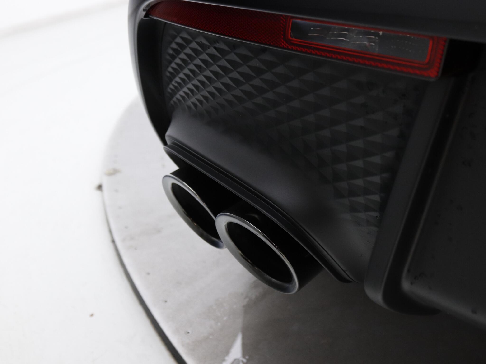 Porsche Macan view 21