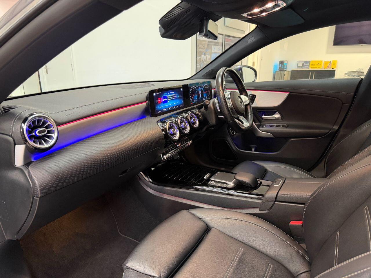 Mercedes-Benz Cla view 32