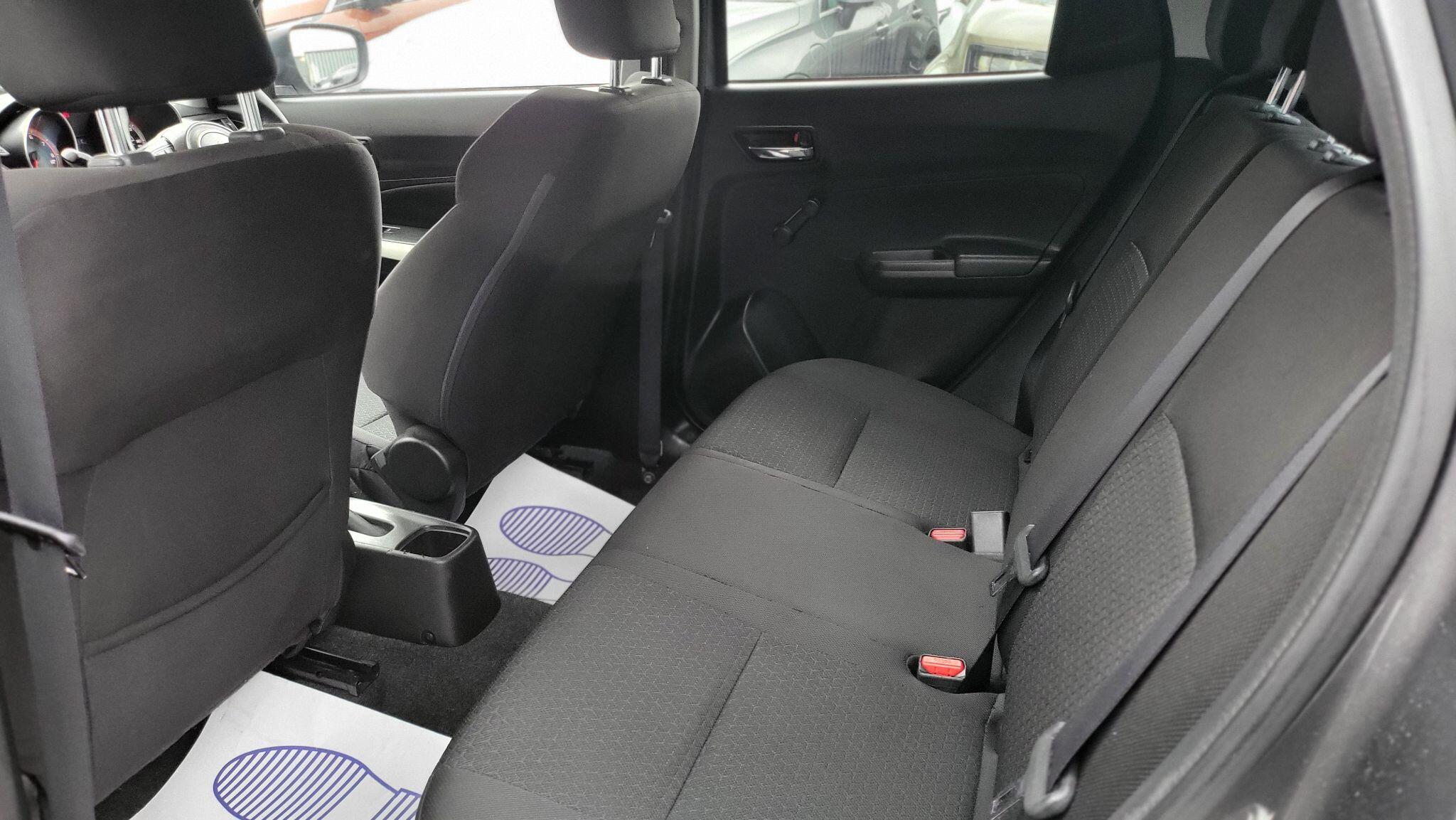 Suzuki Swift view 18