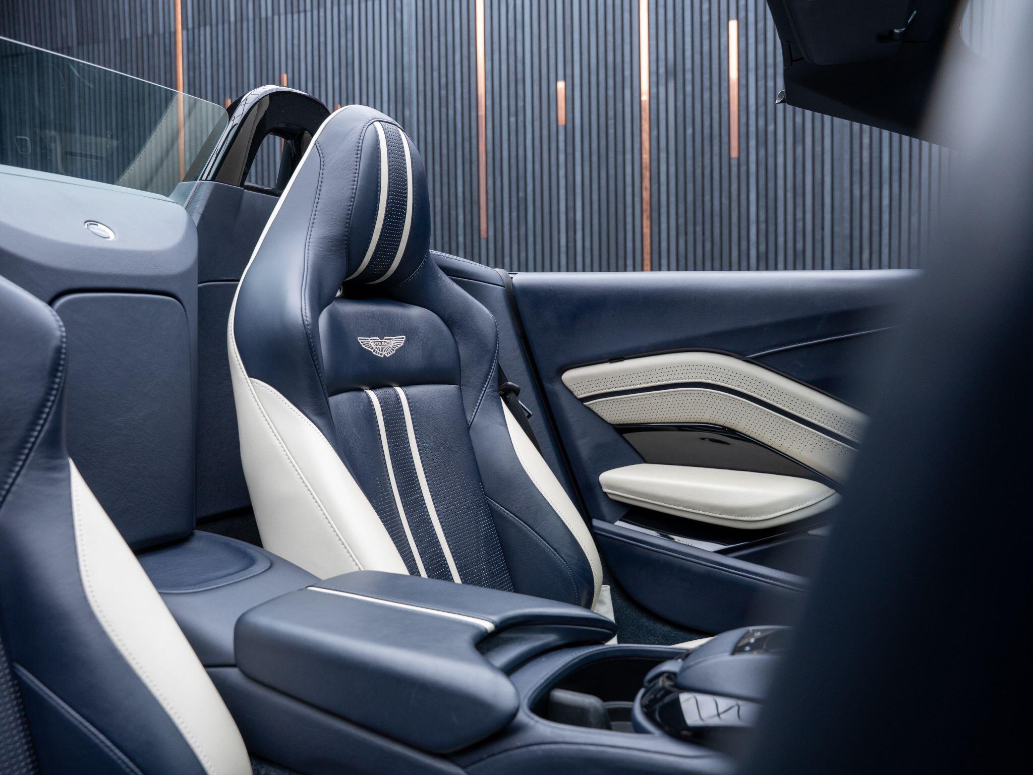 Aston Martin Vantage view 32