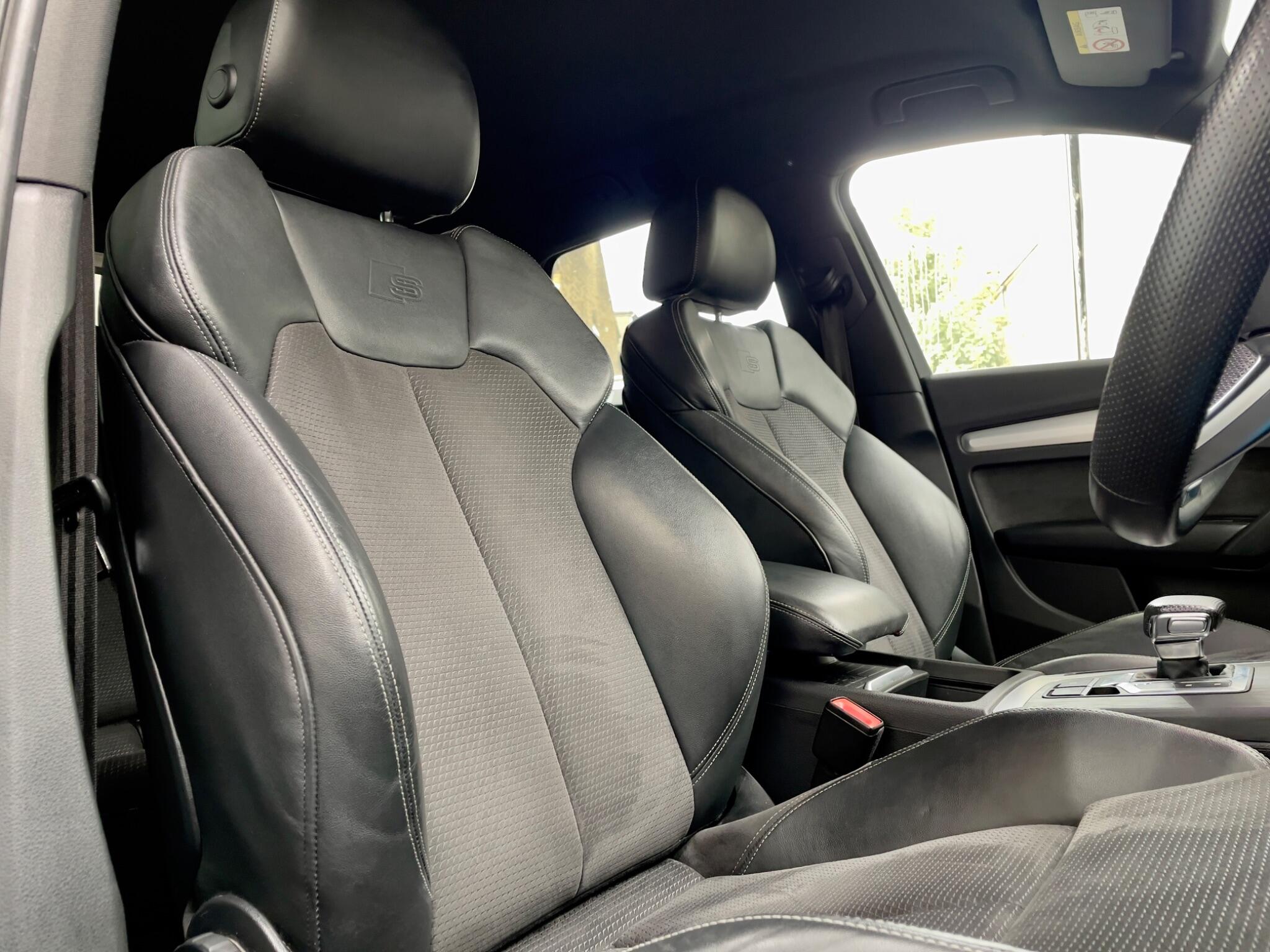 Audi Q5 view 7