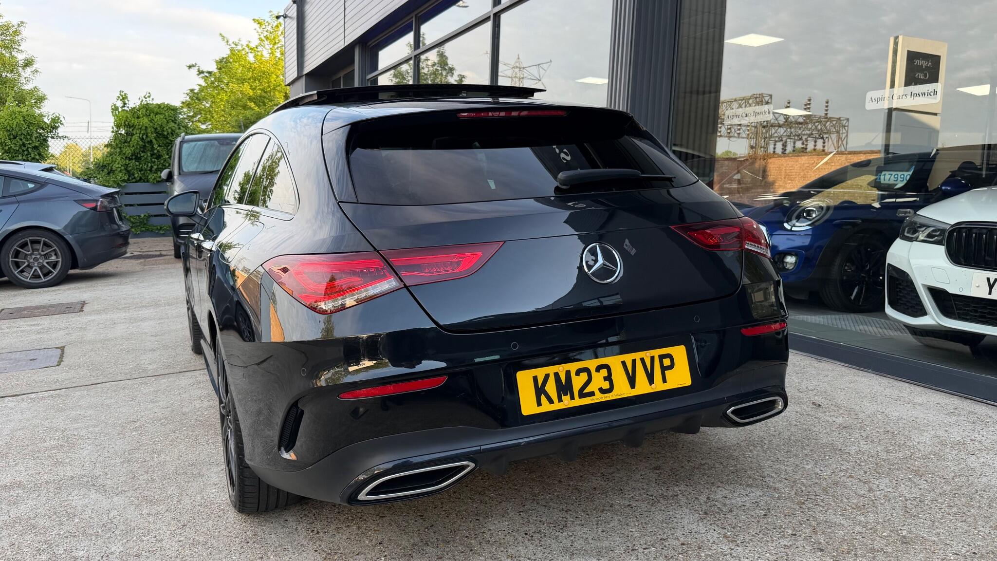 Mercedes-Benz Cla view 9